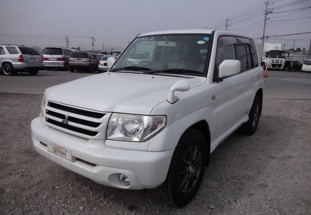 2003 MITSUBISHI PAJERO