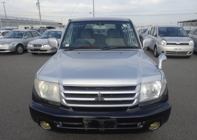 2003 MITSUBISHI PAJERO