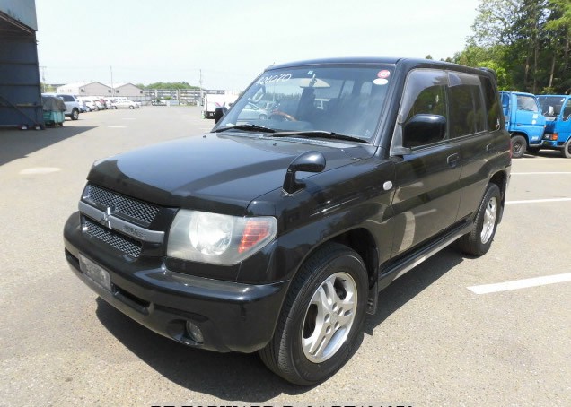 2003 MITSUBISHI PAJERO