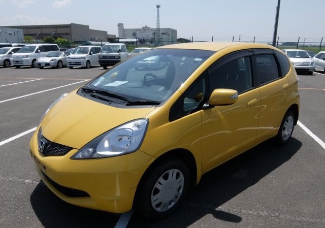 2010 HONDA FIT