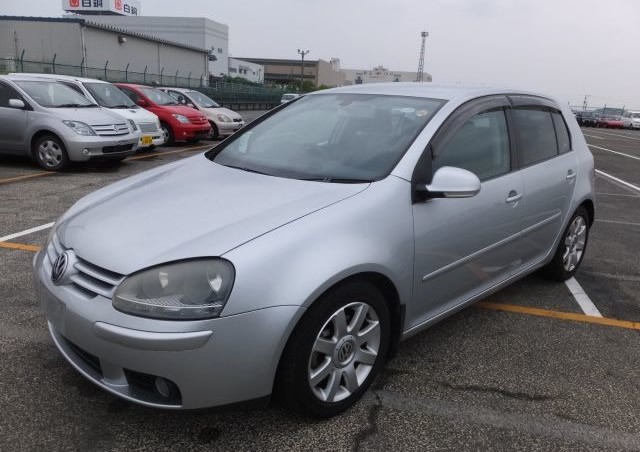 2004 VOLKSWAGEN GOLF